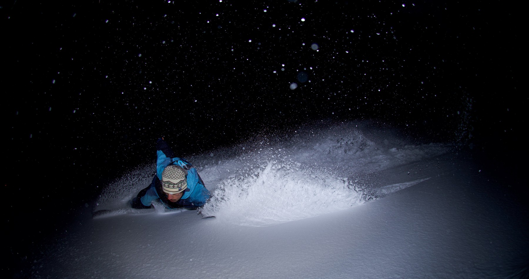 Nightboarding_Nightriding_Powder_Night_2024_JovvanyVillalobos-06.jpg