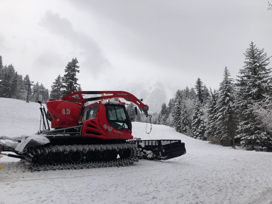 A Night in the Life of a Snowcat Driver: How Ski Slopes are Groomed - Ski  Utah