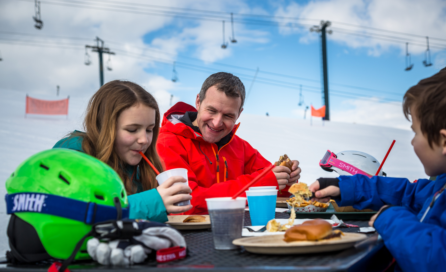 nordic-valley-slopeside-dining.png