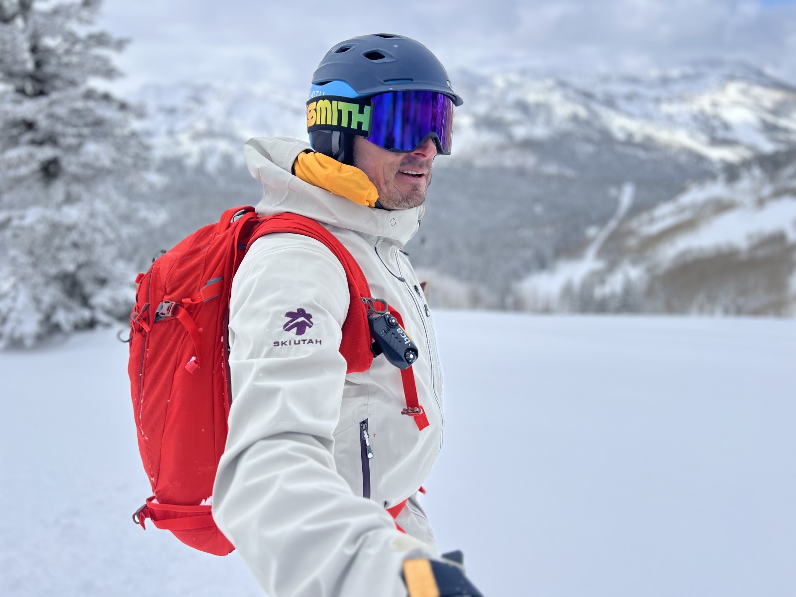 Guide Luke pauses to give instructions before our second powder run.png