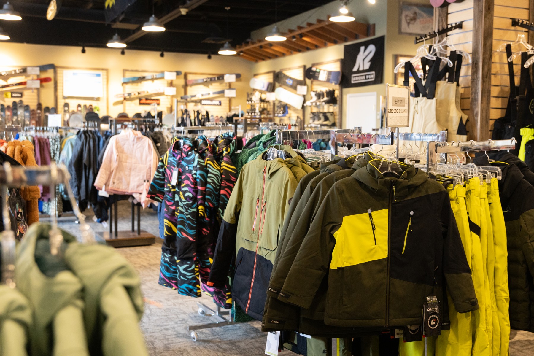 Cottonwood store outerwear photo